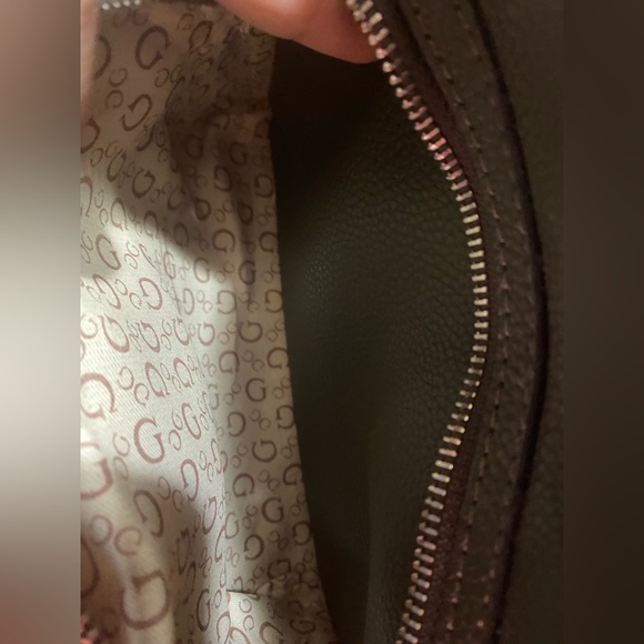 Guess Bag (small backpack) - Picture 3 of 3